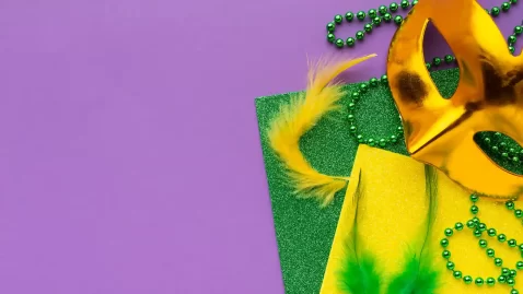 Acessórios e itens decorativos como produtos para carnaval que vendem bem antes e durante a folia