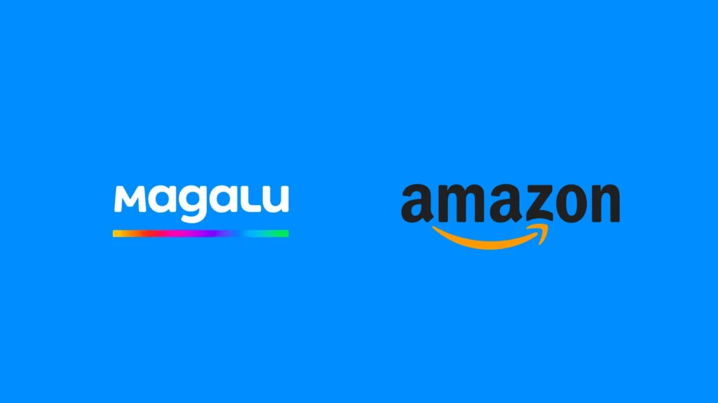 Logos de Magalu e Amazon lado a lado sobre fundo azul