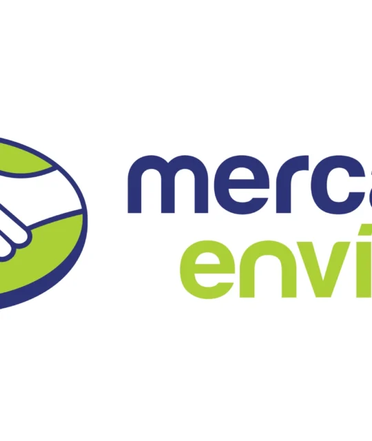 Logotipo do Mercado Envios com ícone de aperto de mãos em fundo verde